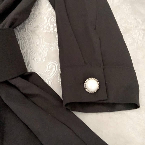 Forever 21 dressy romper  never worn - Picture 2 of 3